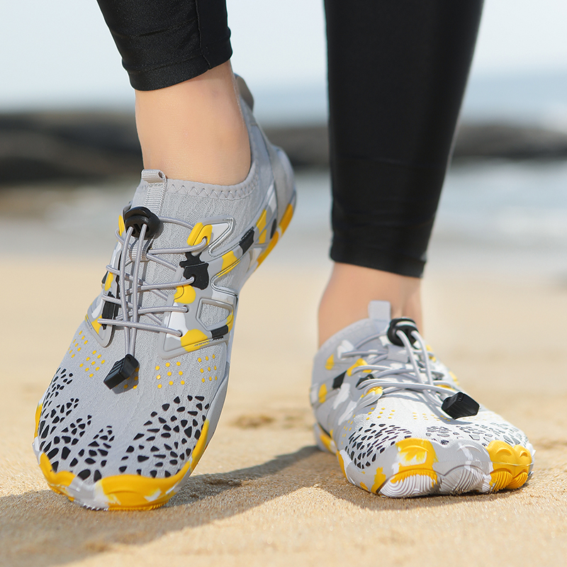 Outdoor Hiking Shoes for Men,  - Aquatic Sports Shoes recensione e prezzo
