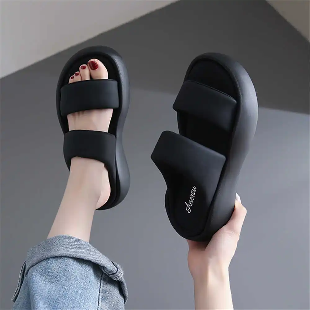 Size 39 Strips Summer Shoes Sa - Aquatic Sports Wear recensione e prezzo