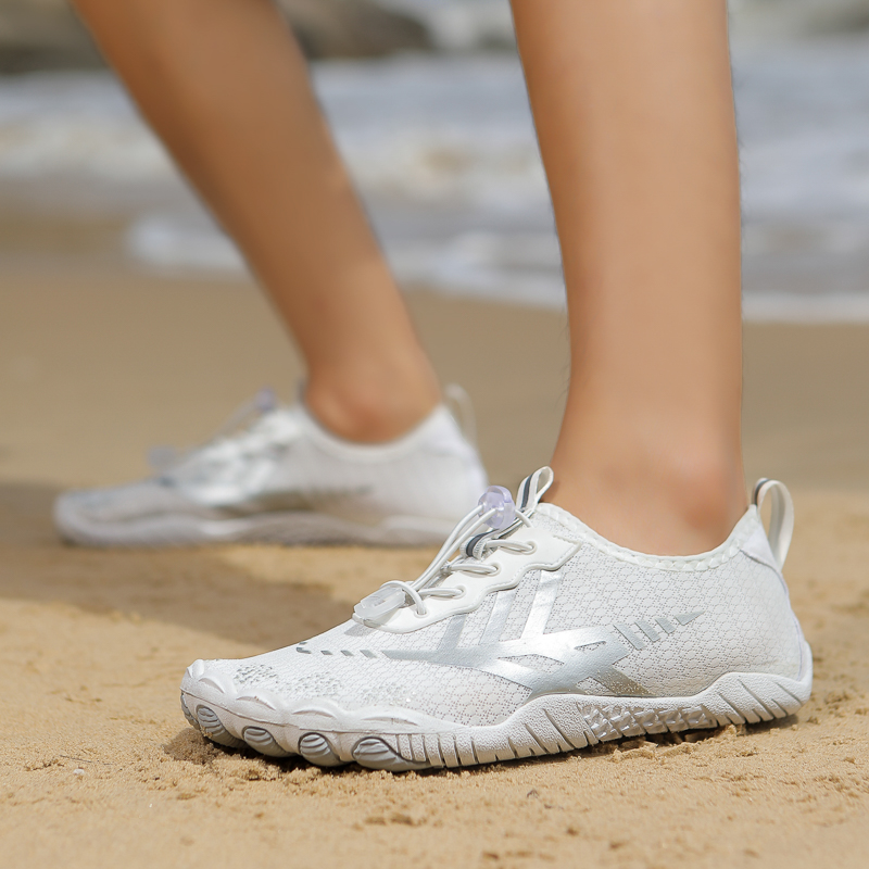 Quick Dry Water Shoes For Men  - Aquatic Sports Shoes recensione e prezzo