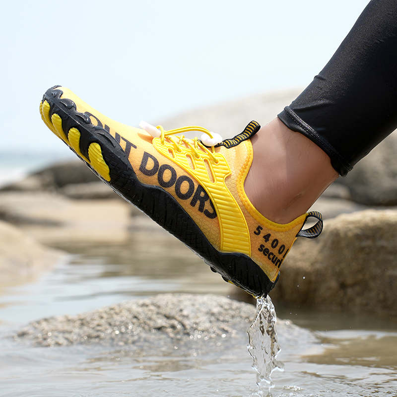 Men Water Shoes Beach Barefoot - Aquatic Sports Shoes recensione e prezzo